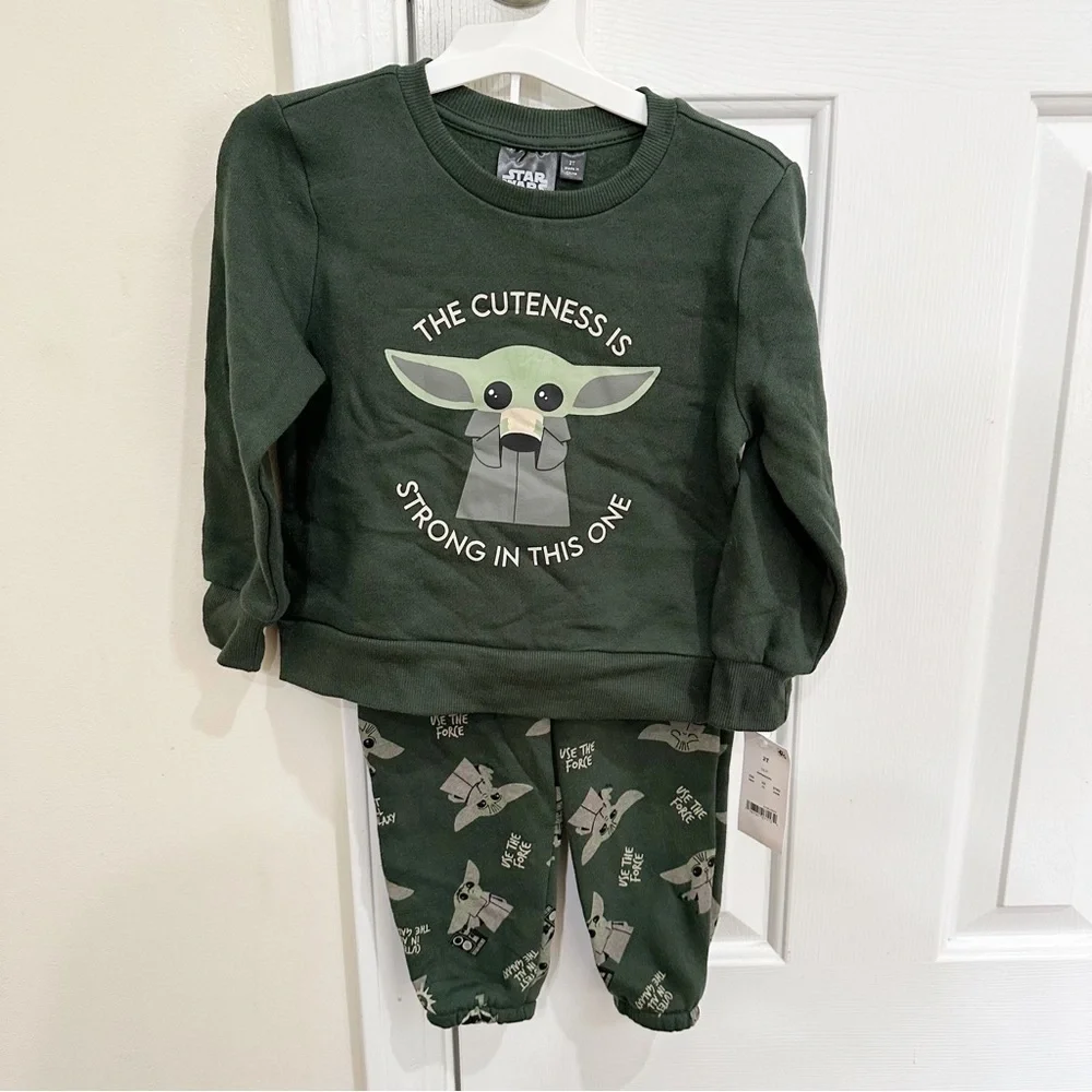 NWT Disney Star Wars Baby Yoda 2pc Fleece Set Sweater And Jogger Pants